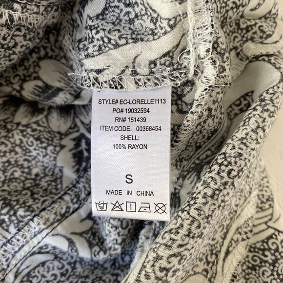 Forever 21 Black White Floral Ruffle Mini Dress • Long Sleeve • Smocked Waist • - Picture 4 of 7